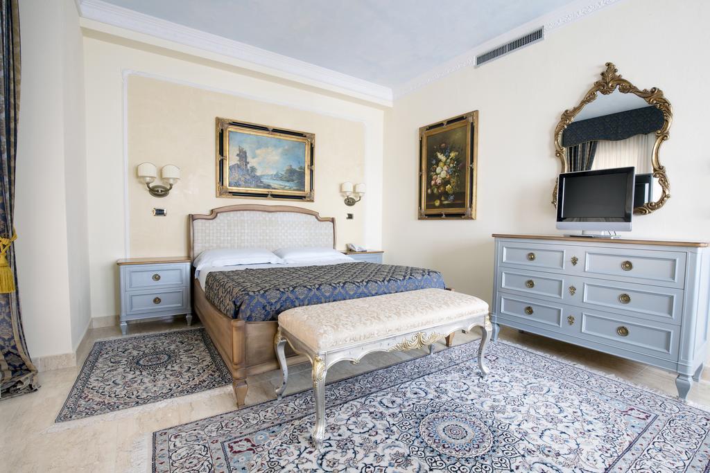 Grand Hotel President Όλμπια Εξωτερικό φωτογραφία
