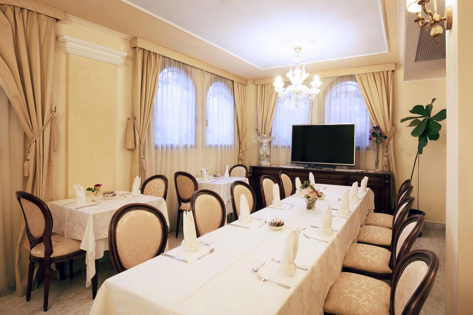 Grand Hotel President Όλμπια Εξωτερικό φωτογραφία