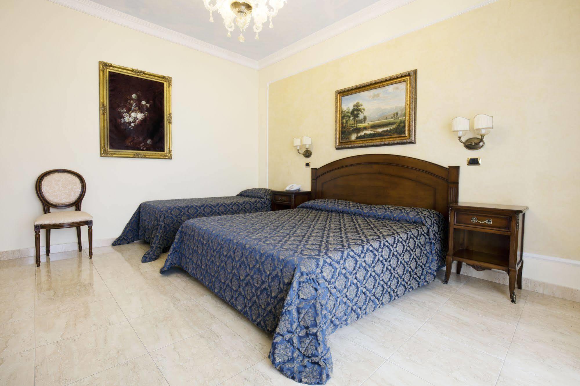 Grand Hotel President Όλμπια Εξωτερικό φωτογραφία