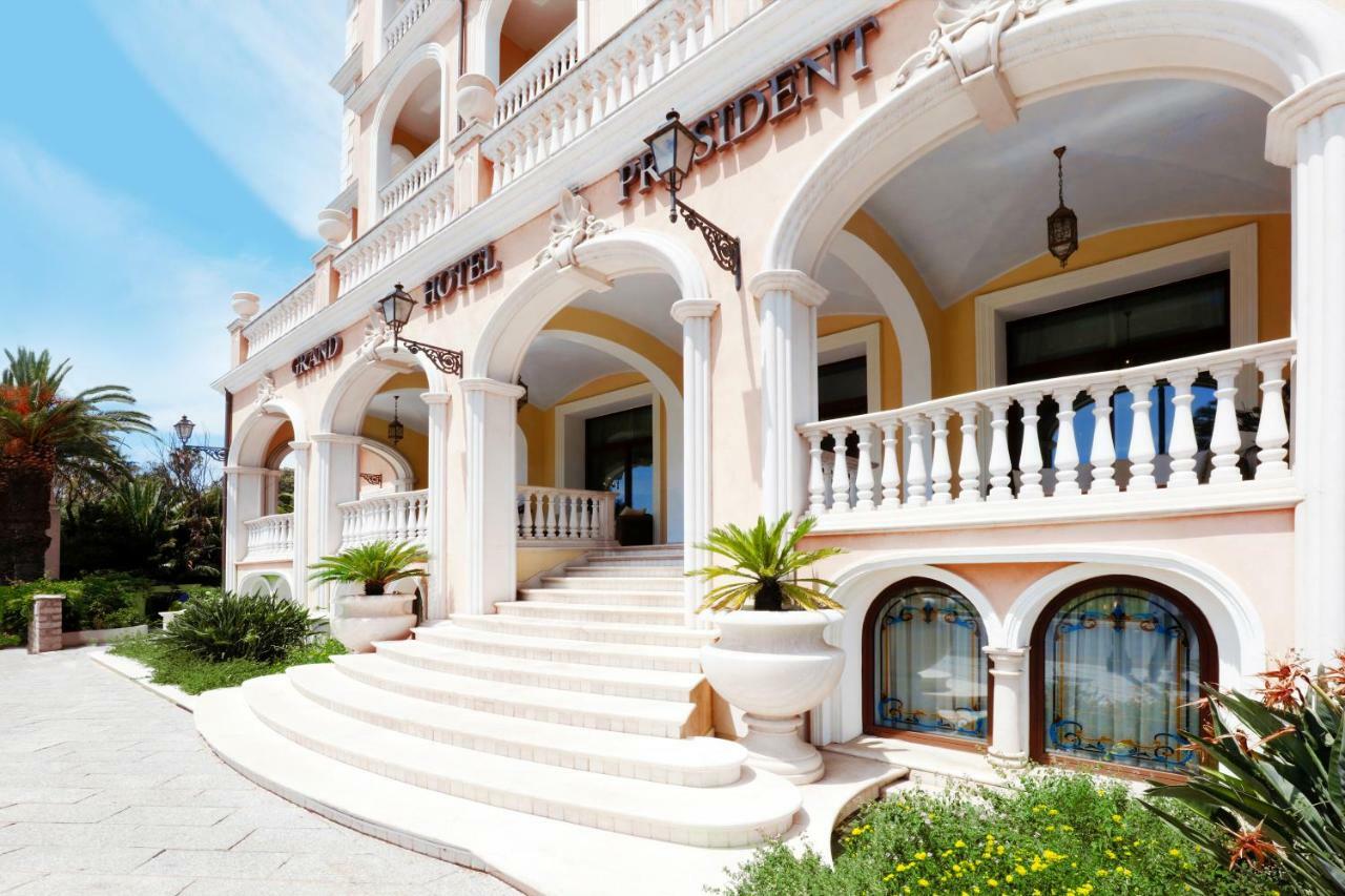 Grand Hotel President Όλμπια Εξωτερικό φωτογραφία